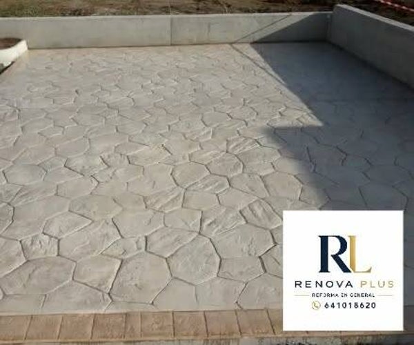 PRESUPUESTO DE OBRA: PAVIMENTACIÓN DE PATIO/ZONA EXTERIOR CON HORMIGÓN IMPRESO