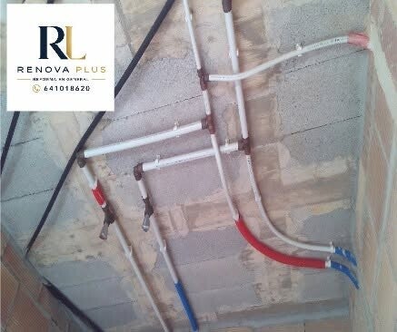 RENOVACIÓN INTEGRAL DE RED DE FONTANERÍA Y SANEAMIENTO