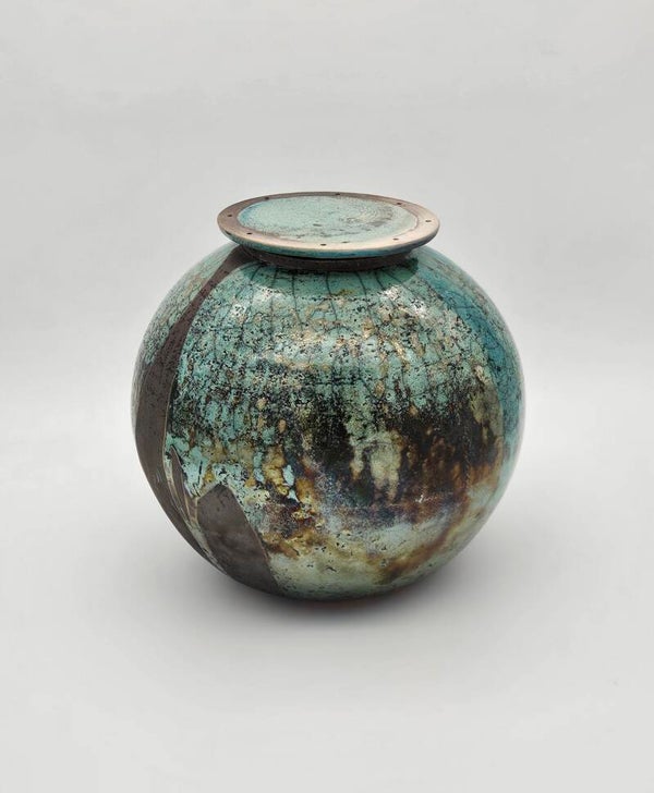 Raku urn