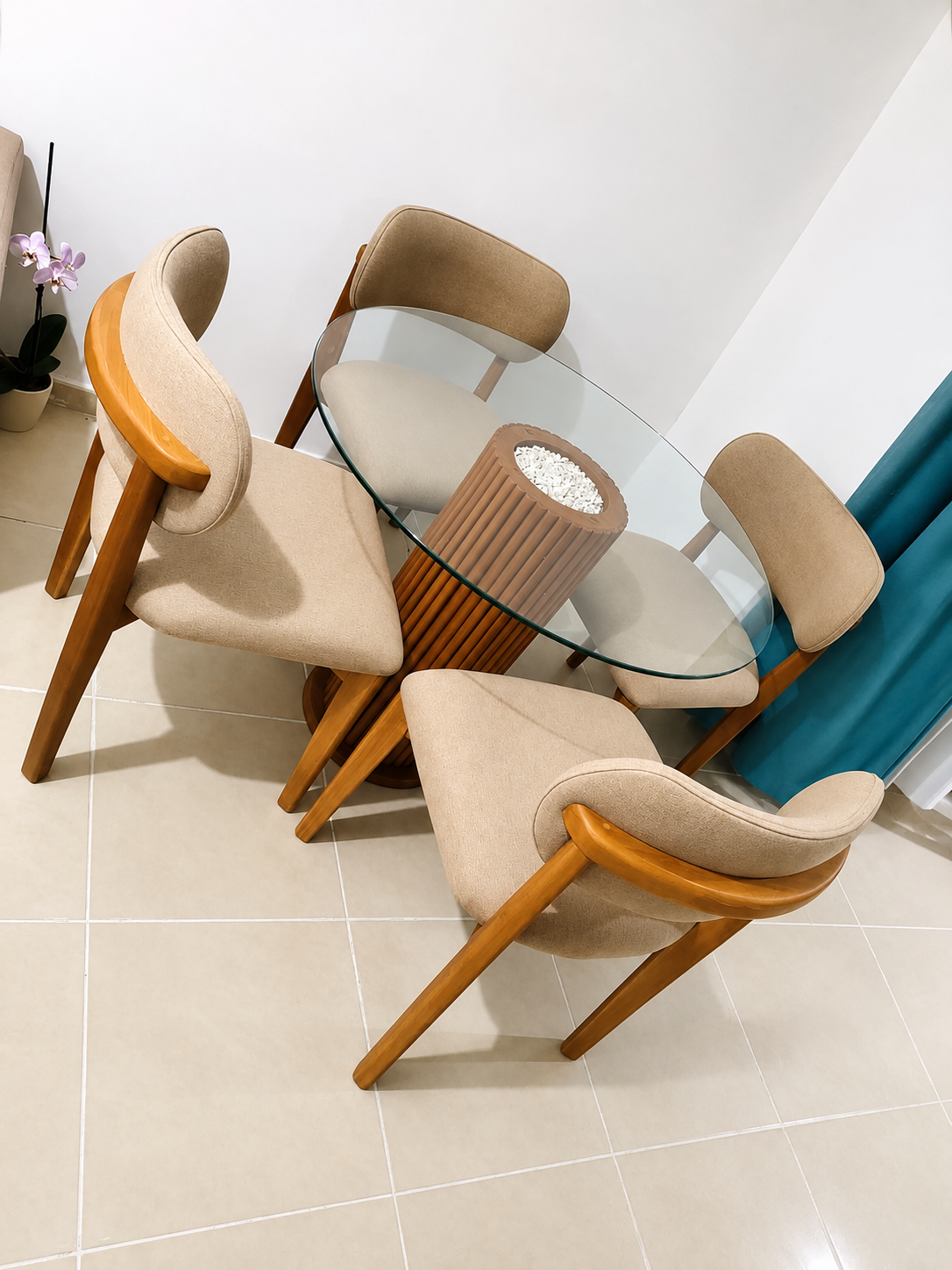Comedor de 4 sillas