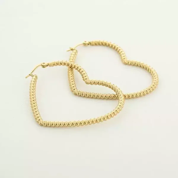 Oorbellen hart goud