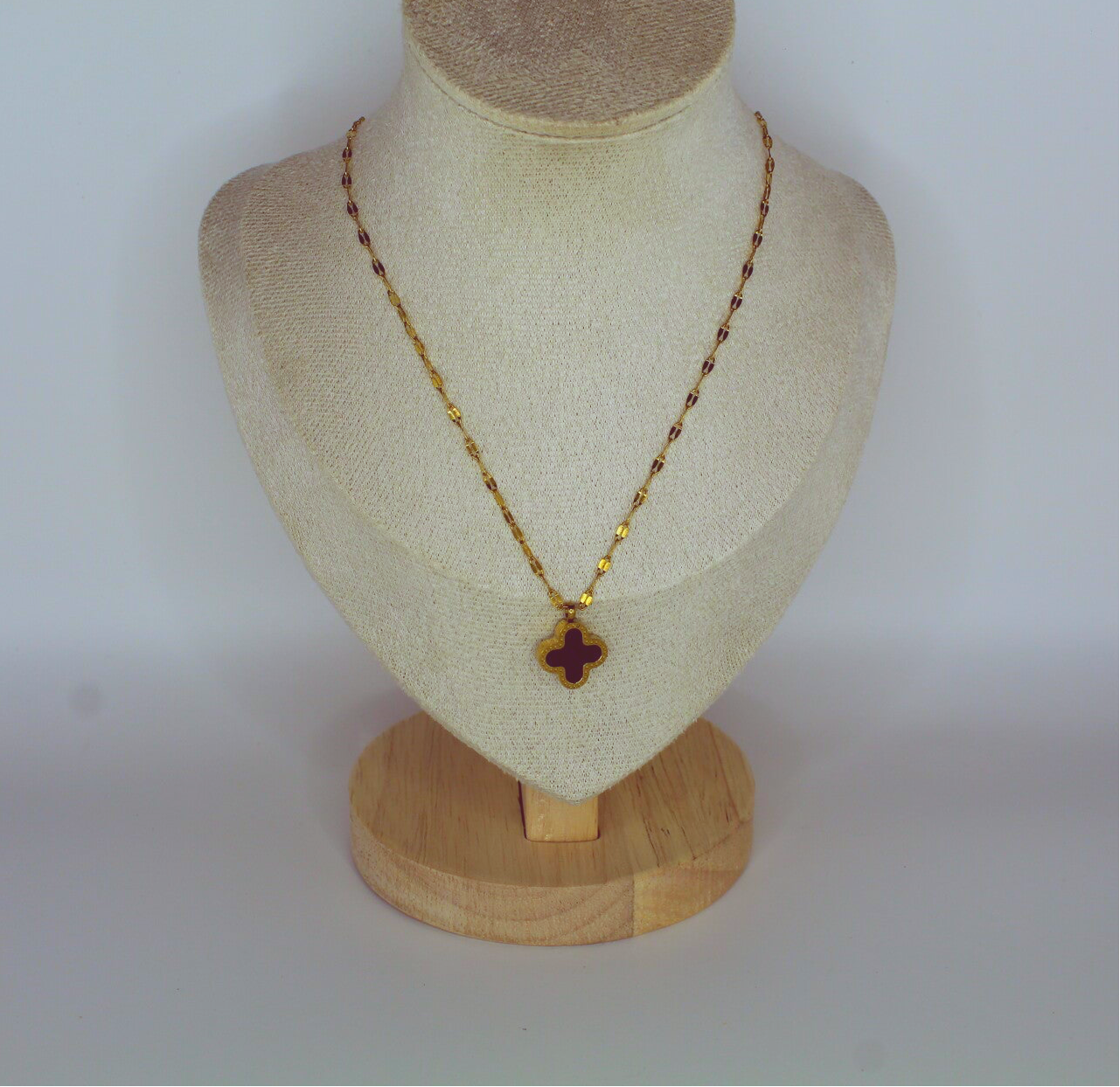 Collier trèfle de chance