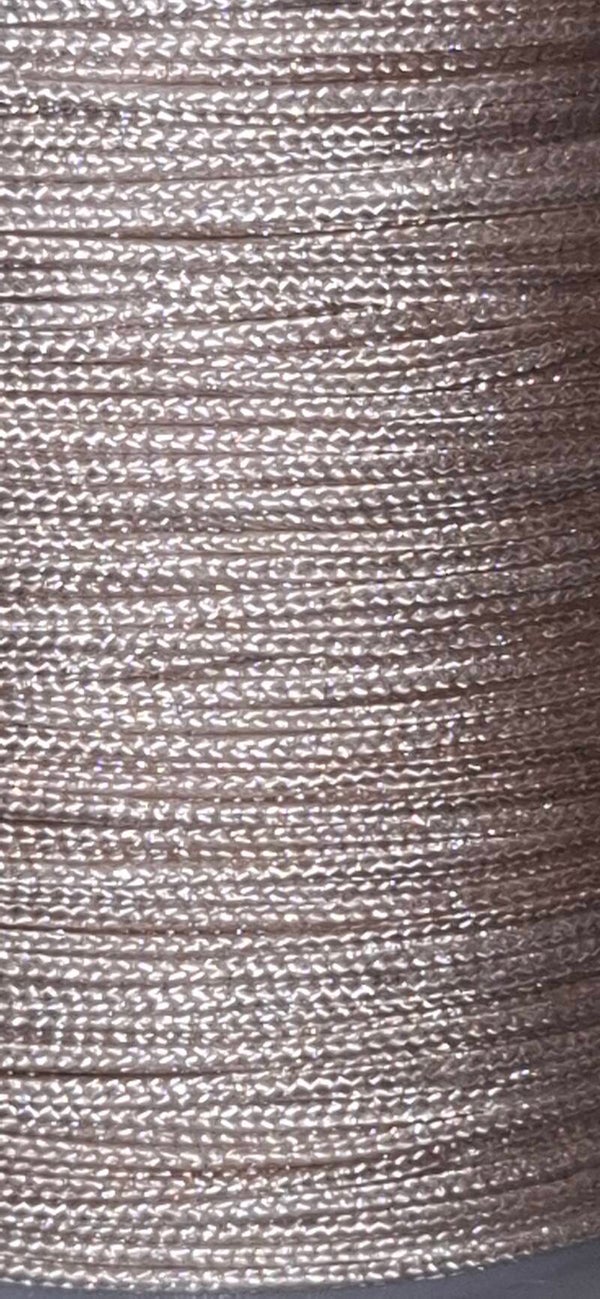 143. Beige perletråd