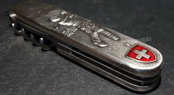F22 - Victorinox Spartan Metal "Golf"