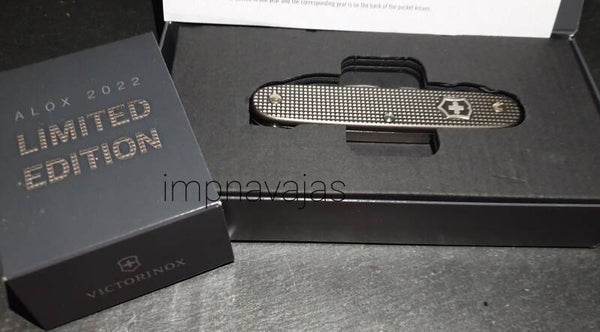 J12 - Victorinox Pioneer 2022