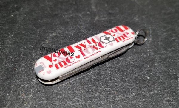 M115 - Victorinox Classic "Loving You" Limited Edition 2011