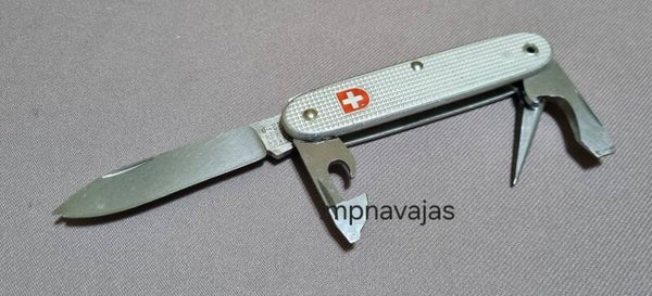 P41 - Wenger Ejercito Suizo 77