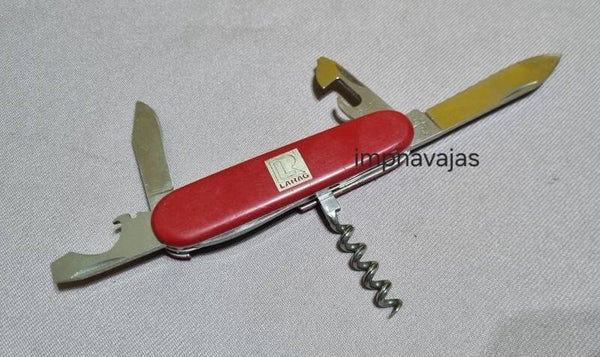 Q20 - Victorinox Elinox PAT Larag 84mm