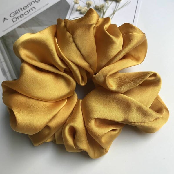 Big Silk Turmeric Scrunchie Singel Pcs
