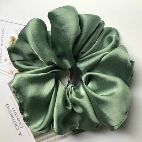 Big Silk Light Green Scrunchie Singel Pcs