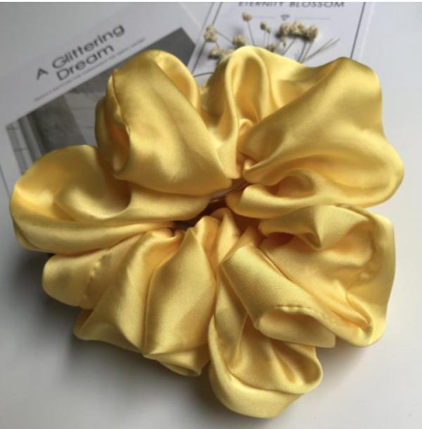 Big Silk Light Yellow Scrunchie Singel Pcs
