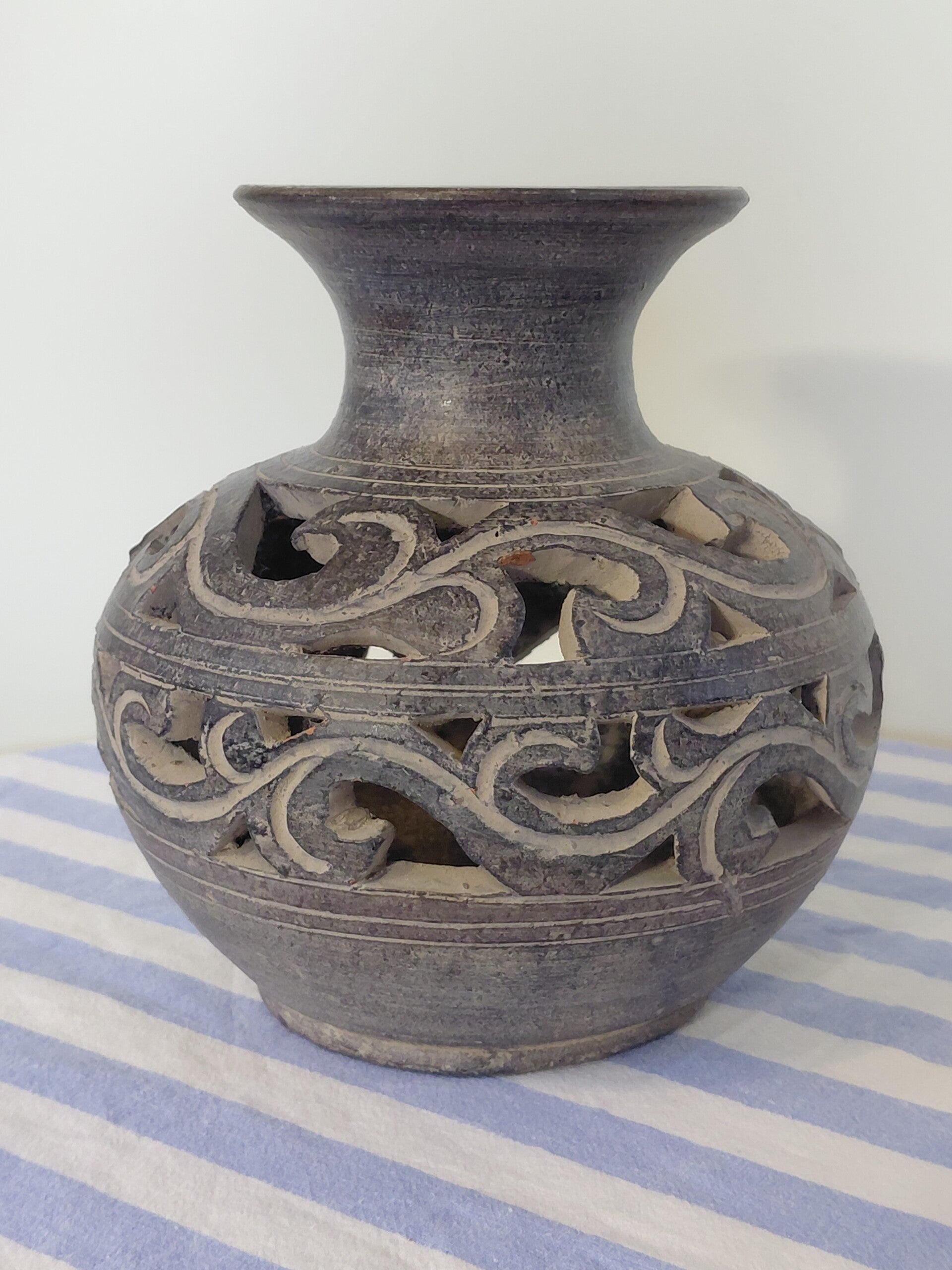 Decoratieve Art Deco vaas