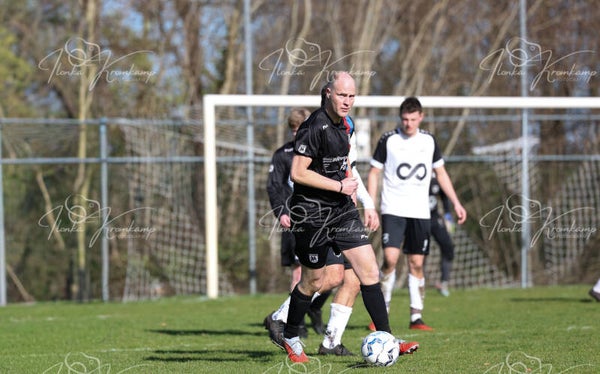 Voetbal wedstrijd 1-3-2026