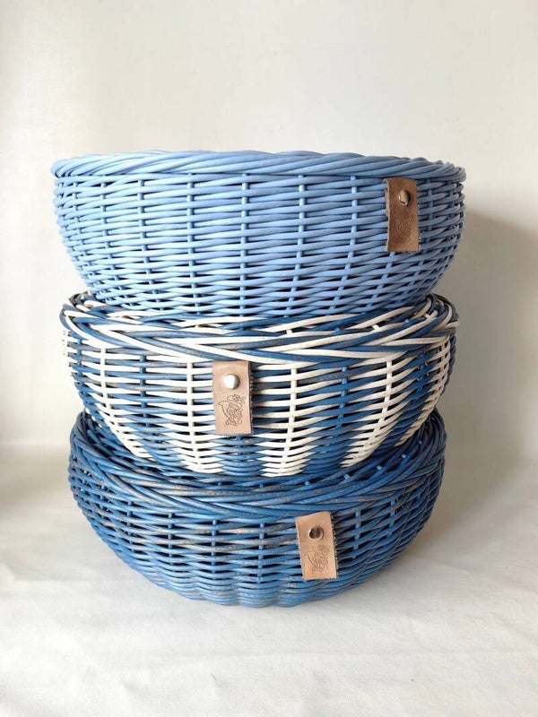 Rotan mandje van kunststof HANDGEMAAKT (incl kussentje) + hoge temperatuur en water bestendig (dus ook makkelijk te ontsmetten). Ook geschikt voor grote katten, bijv. Maine coons.