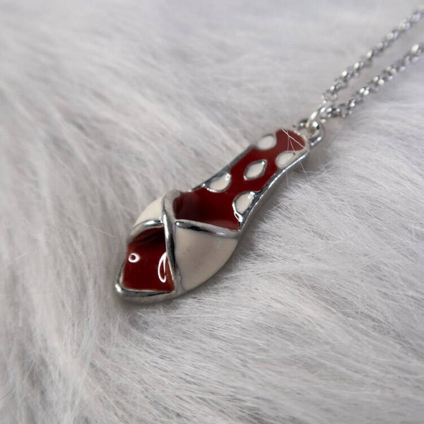 Pin-Up Heel Necklace