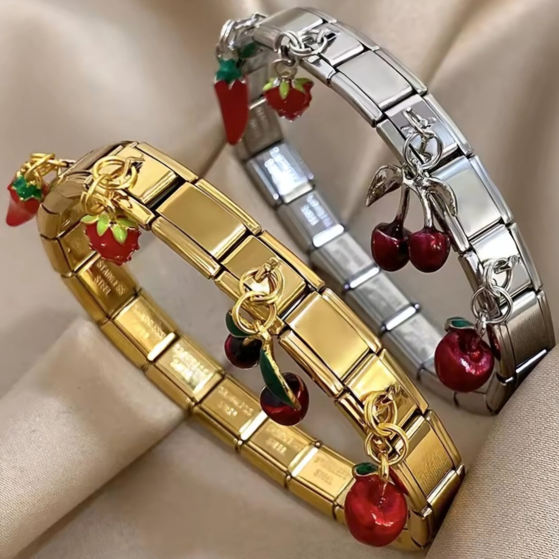 Rvs Fruity Charms armband
