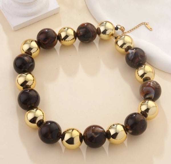 Collier Shelby