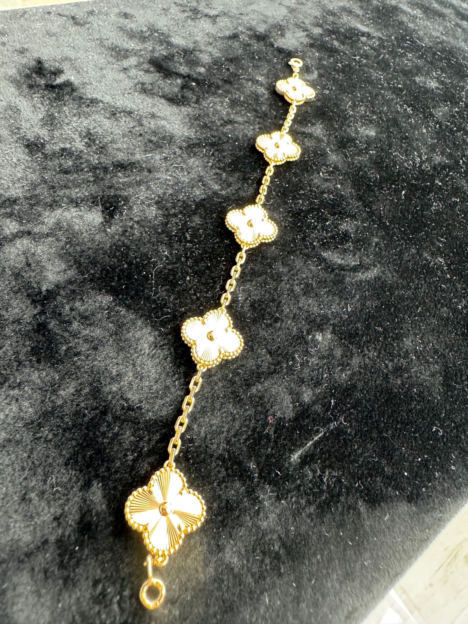 Flowers bracelet 18ct