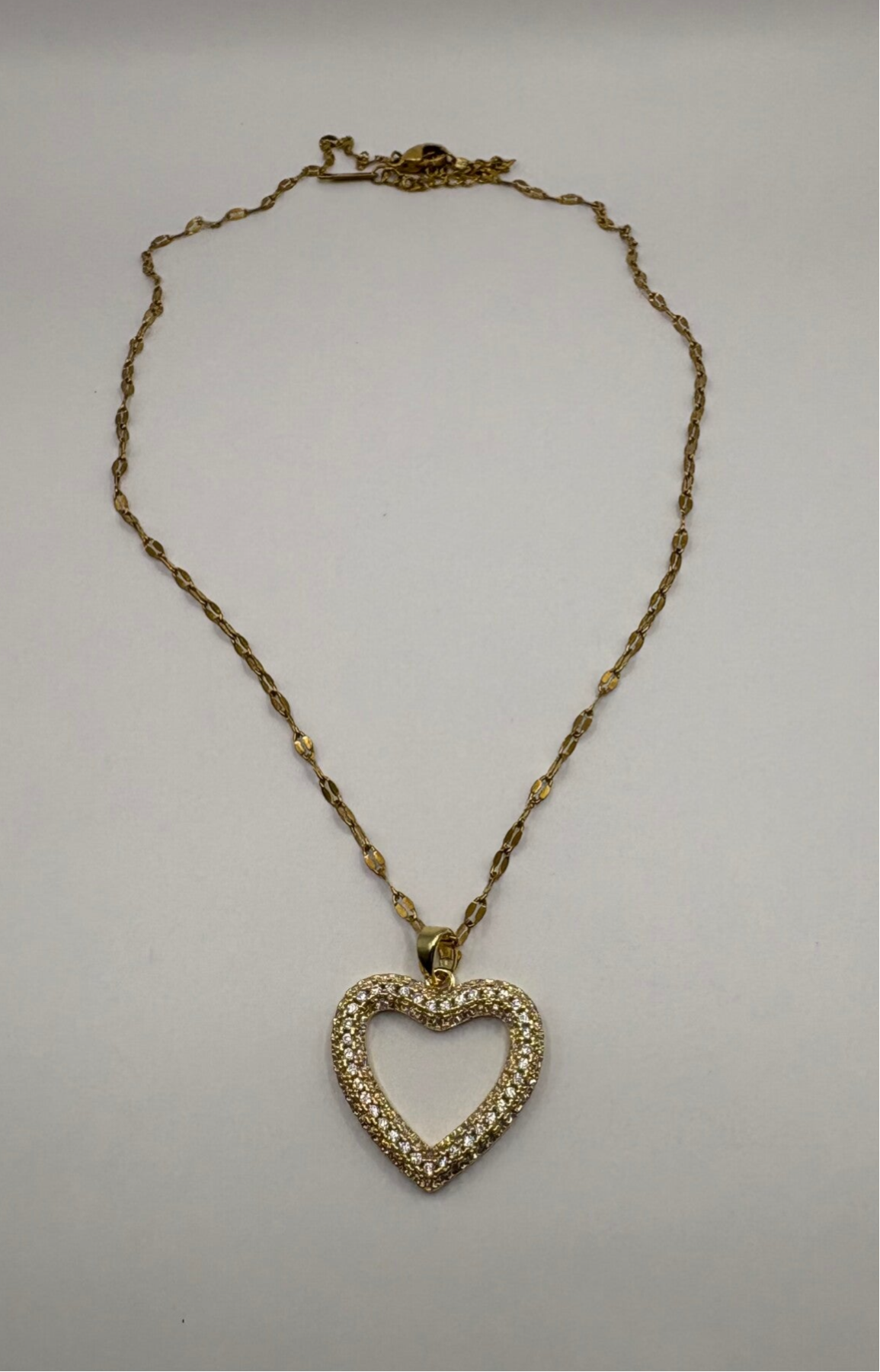 Ketting met hartje met steentjes