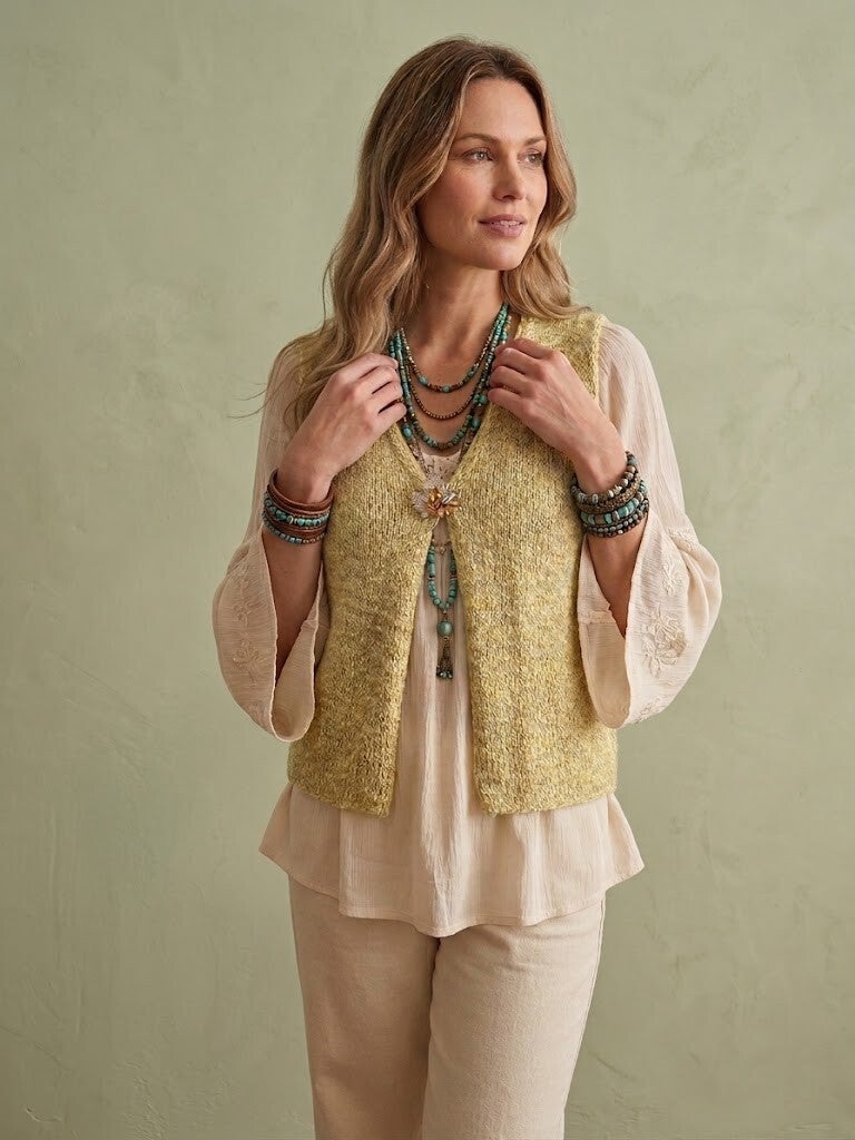 Gebreid Boho Gilet met Broche - Soft Yellow