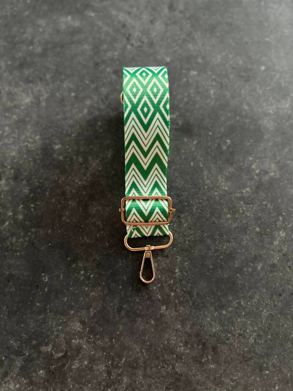Bag strap / Tassenriem groen met wit glad