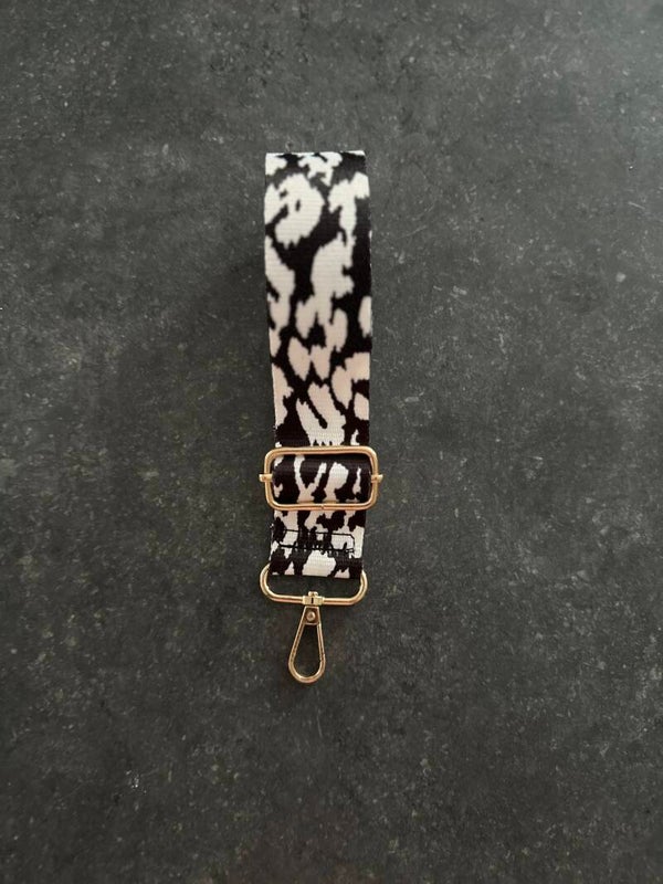 Bag strap / Tassenriem dierenprint wit zwart glad