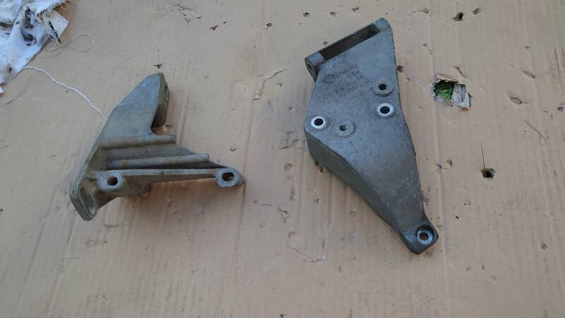 Halterung Servopumpe VW 1.8 RP gereinigt 