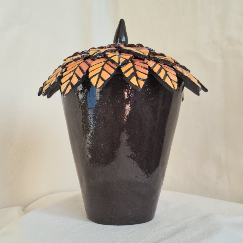 pot keramiek blaadjes