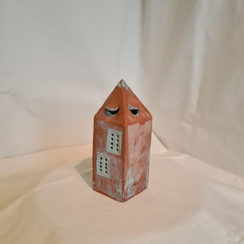 huisje van keramiek