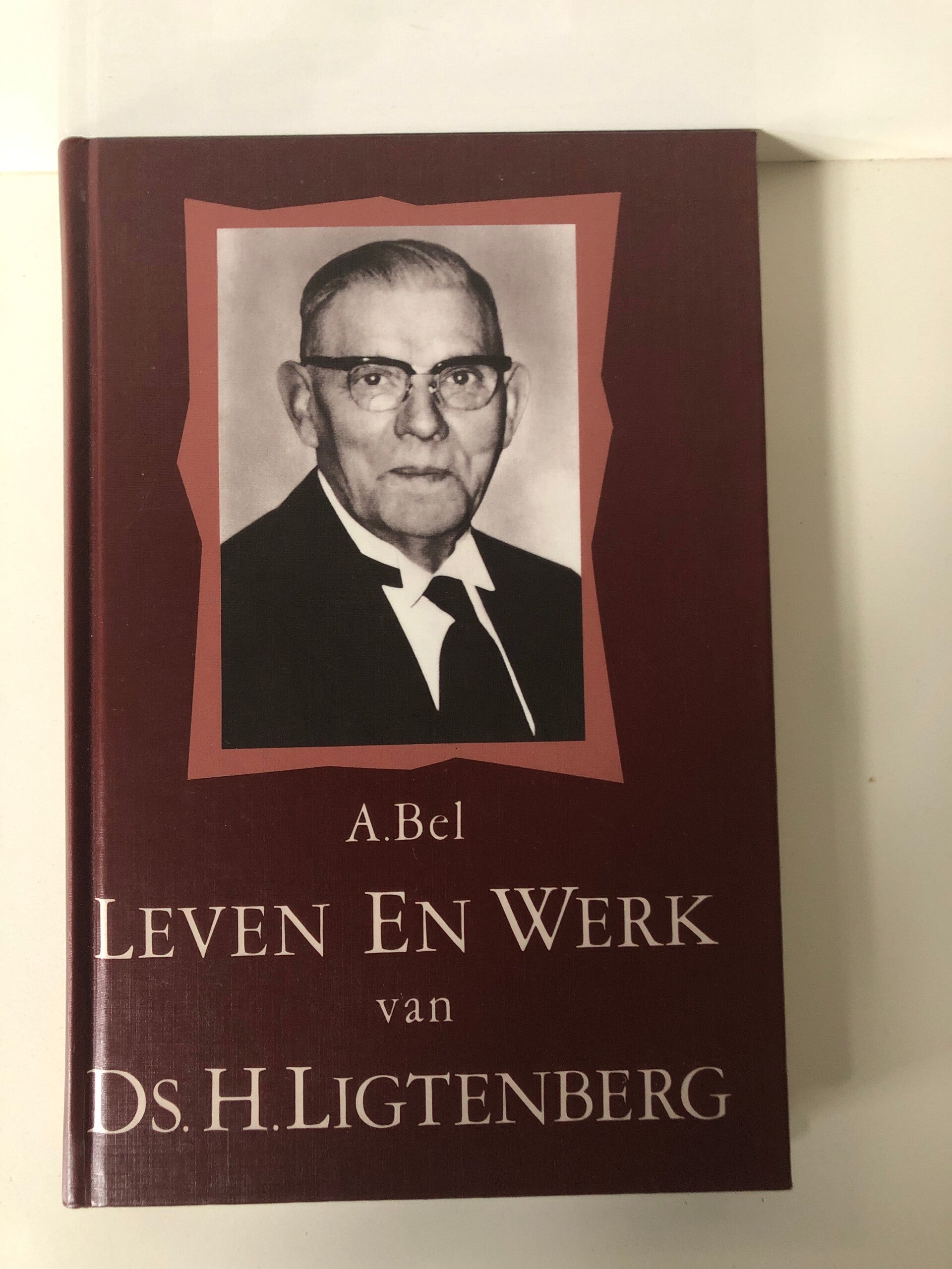 Leven en werk van ds. H.Ligtenberg. Schriver: A.Bel