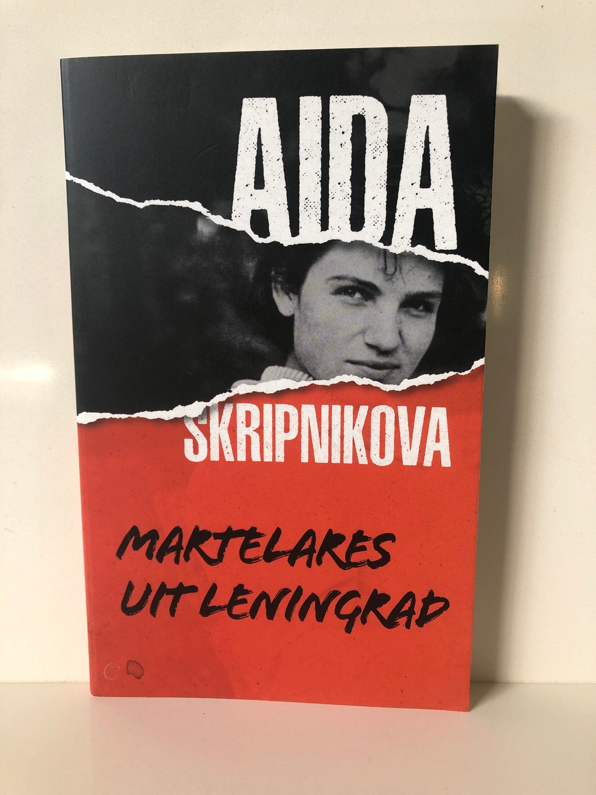 Martelares uit Leningrad. Schrijver: Aida Skripnikova