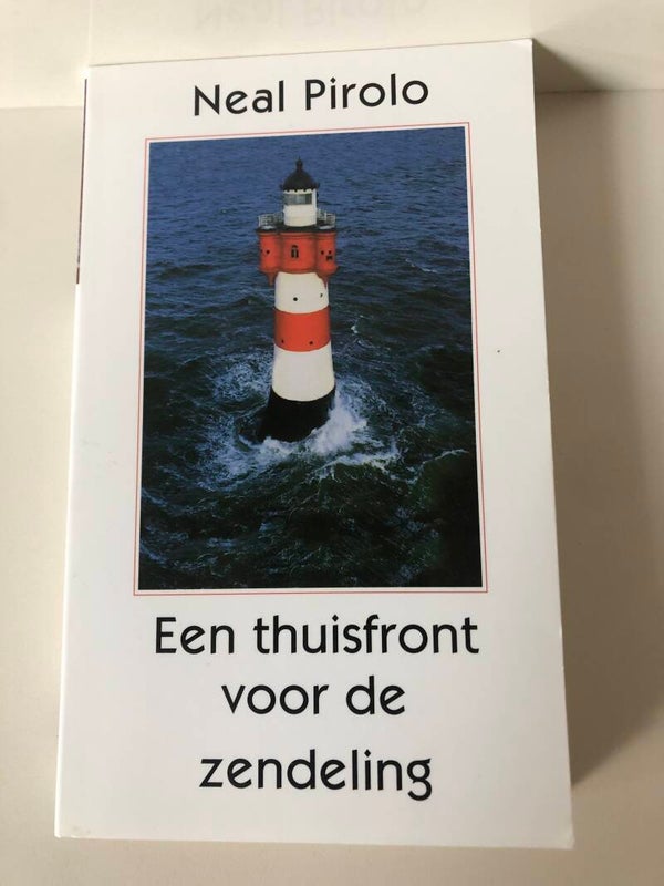 Een thuisfront voor d ezending. Schrijver: Neal Pirolo.
