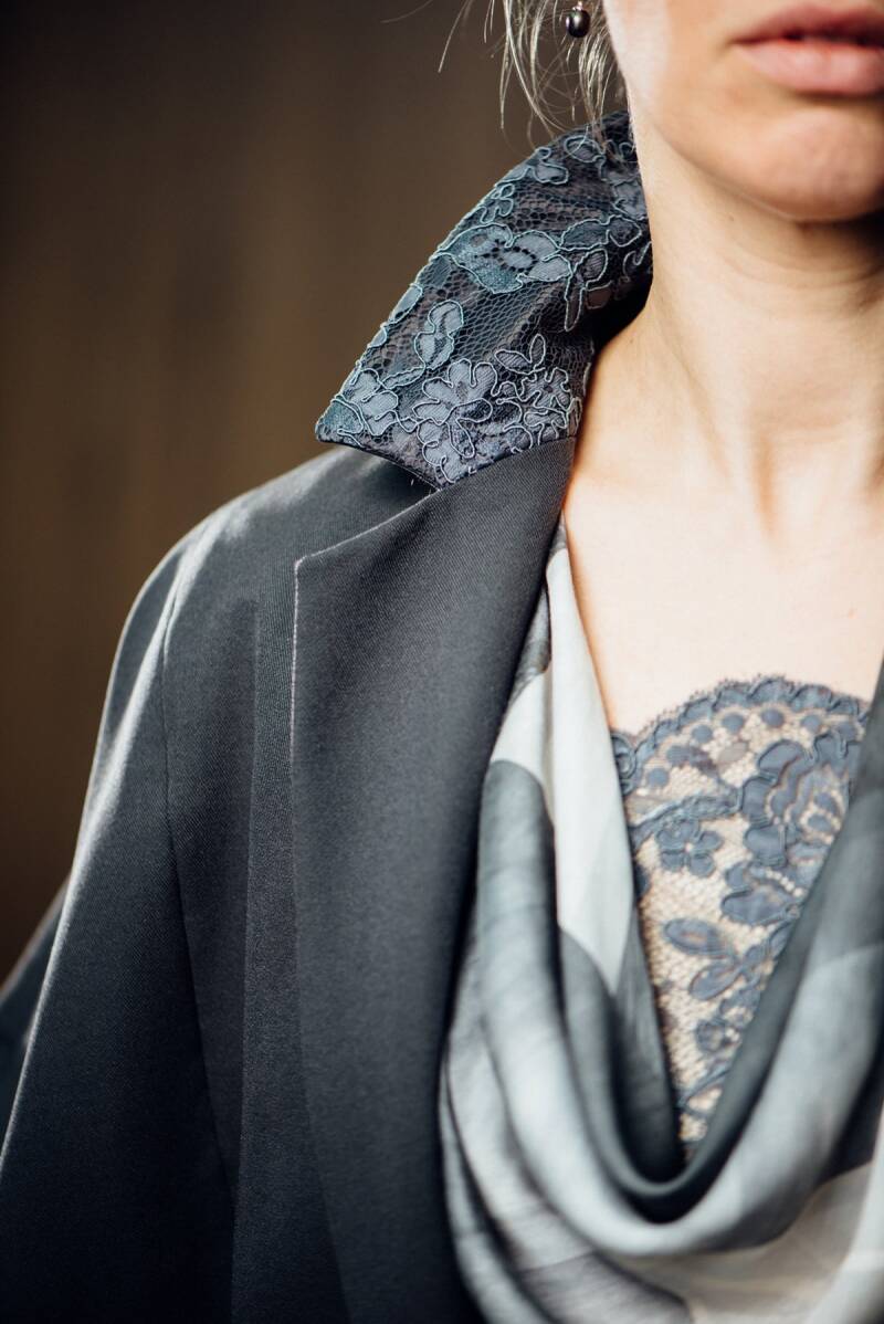 modestudio-jacoba-maatwerk-kleding-vergelijkingsmodel-voor-bma-kanten-details-standard.jpg