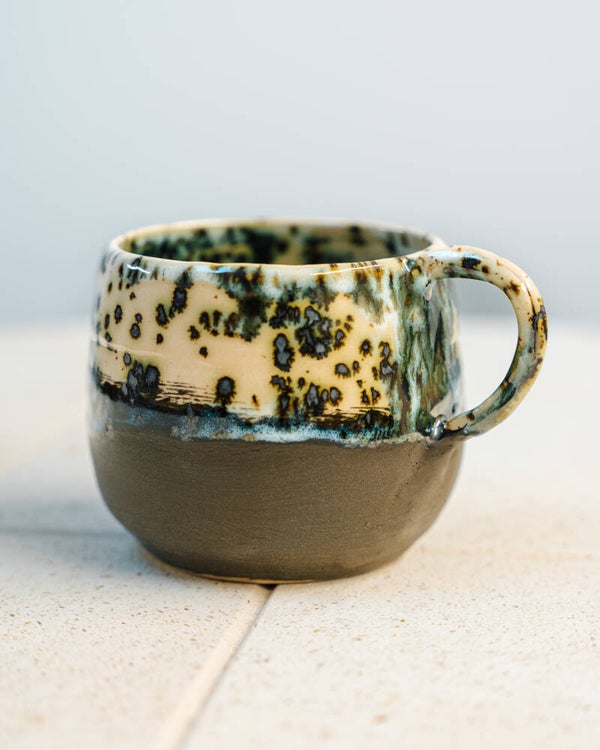 Maxi Tasse – Blanc & Kaki Tacheté