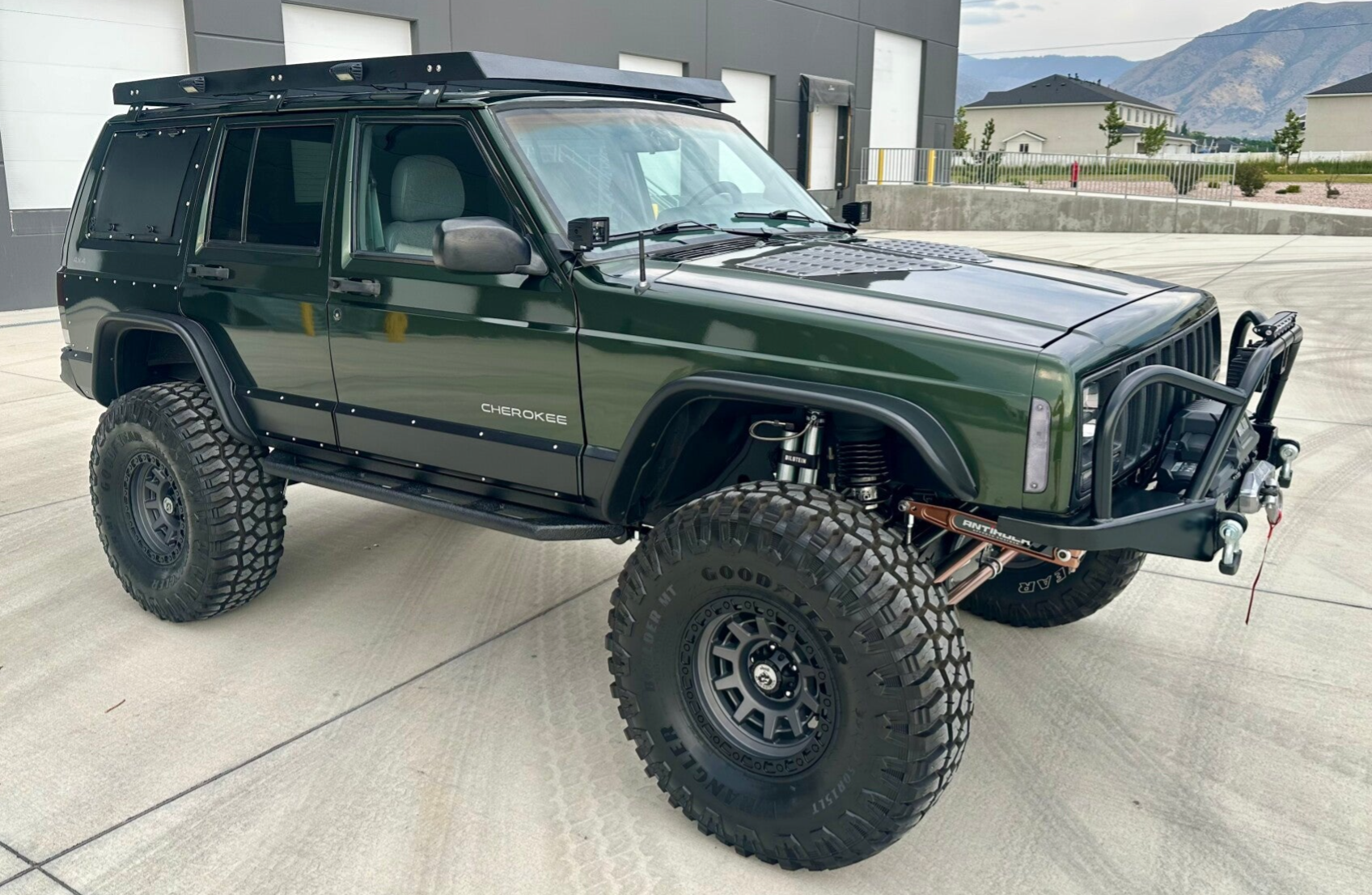 Moss Green Pearl 1997 Jeep Cherokee XJ