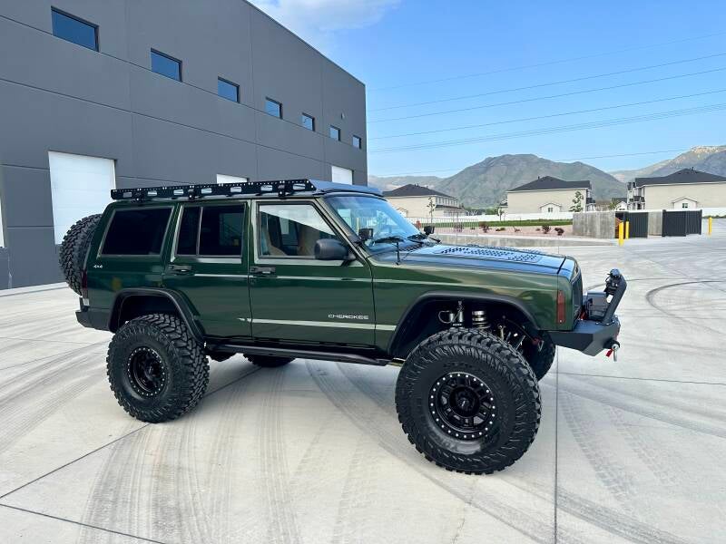 1997 Jeep Cherokee XJ - Moss Green Pearl | Hazard Buildz