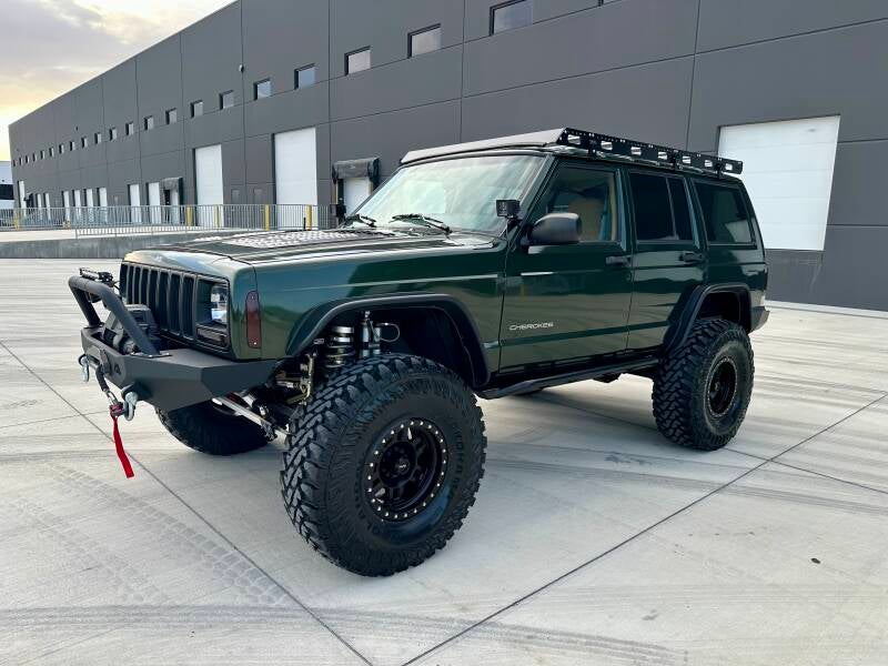 1997 Jeep Cherokee XJ - Moss Green Pearl | Hazard Buildz