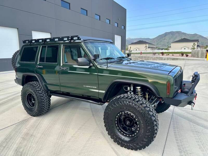 1997 Jeep Cherokee XJ - Moss Green Pearl | Hazard Buildz