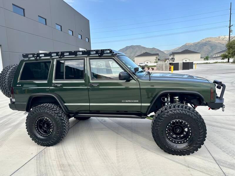 1997 Jeep Cherokee XJ - Moss Green Pearl | Hazard Buildz