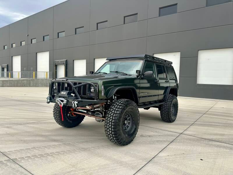 Moss Green Pearl 1997 Jeep Cherokee XJ | Hazard Buildz