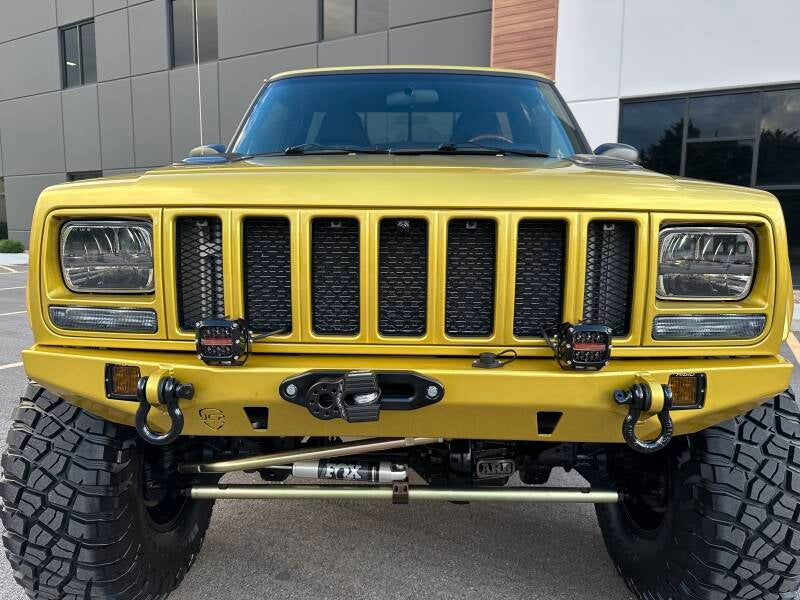 1989 Jeep Comanche MJ - Nut&Bolt RestoMod | Hazard Buildz