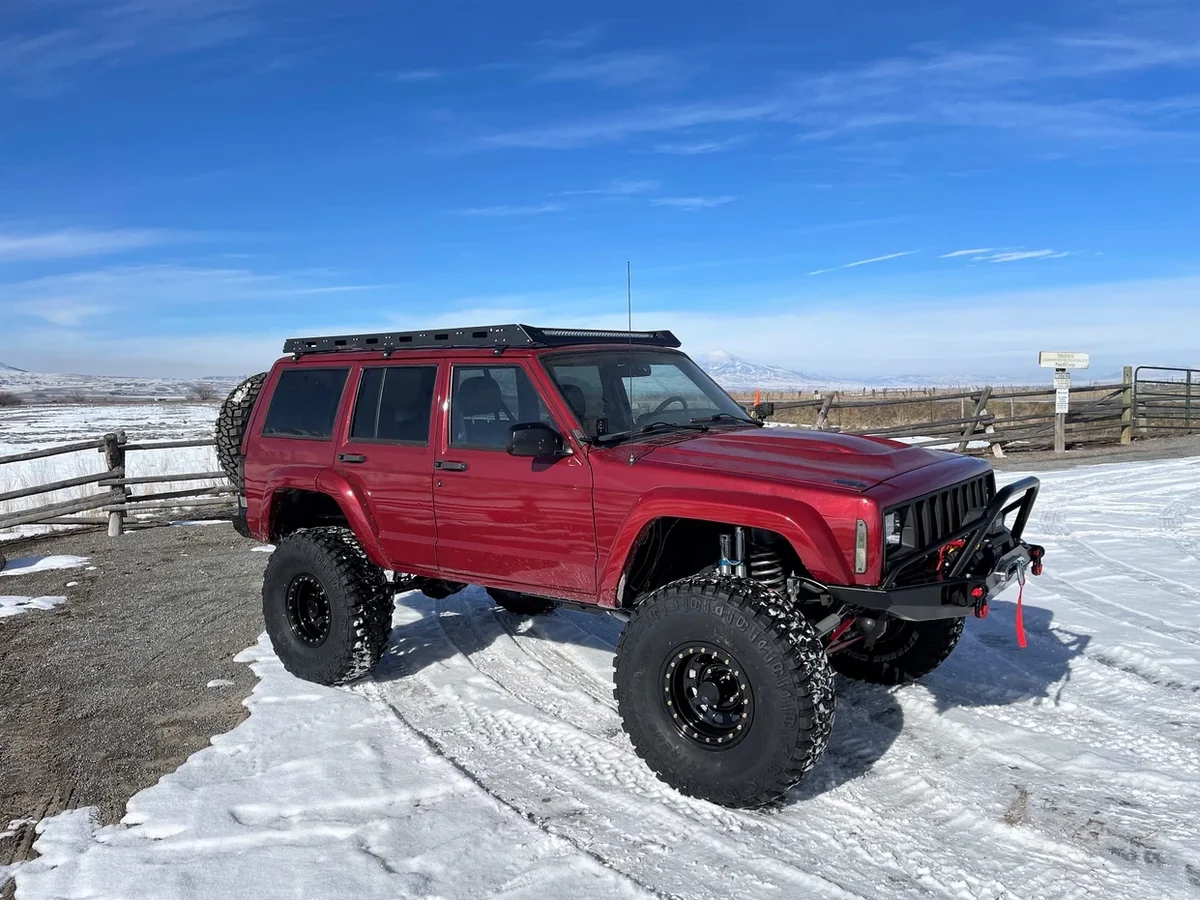 Jeep Cherokee XJ Restorations & Custom Builds | Hazard Buildz