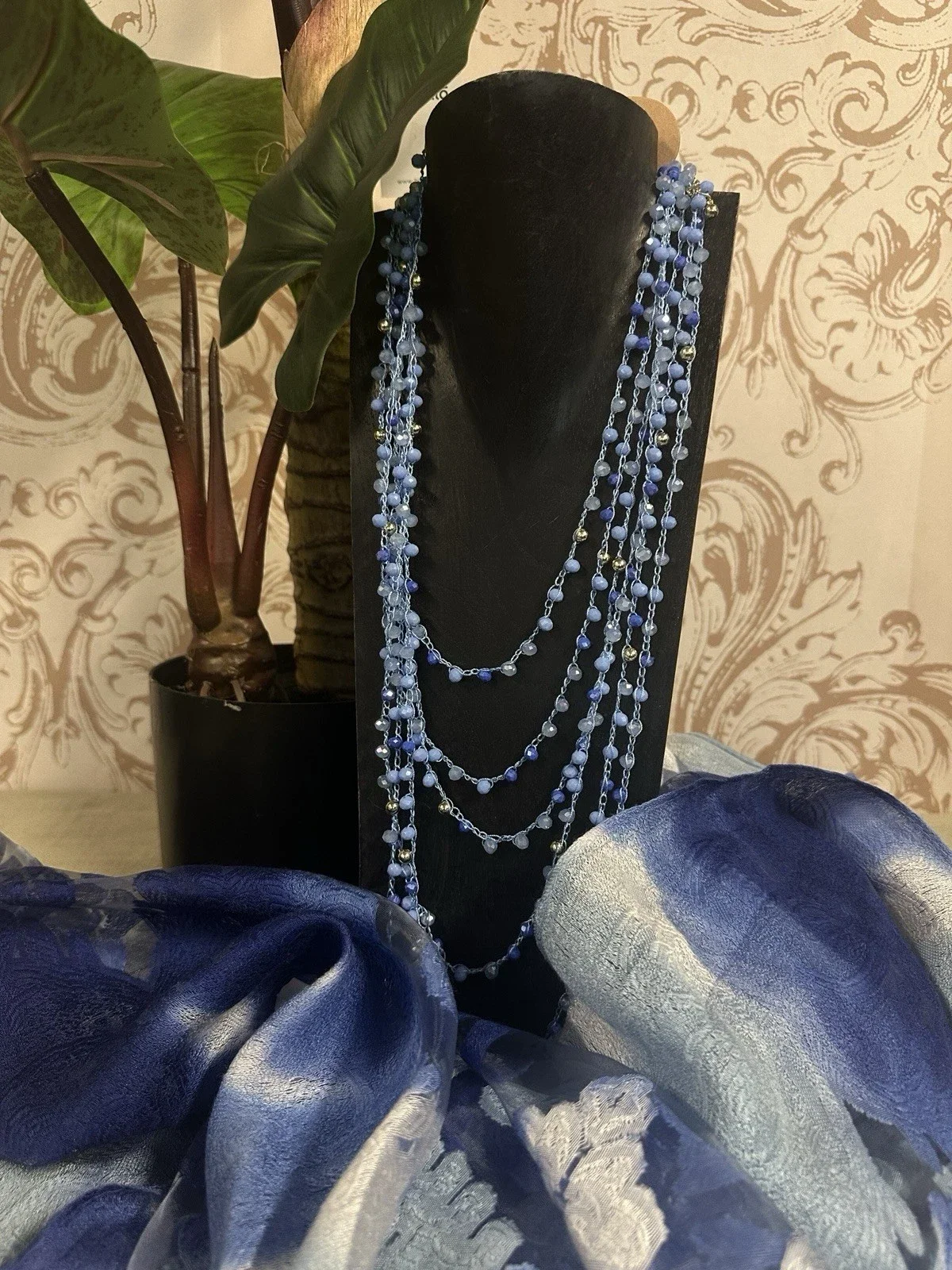 Collana multifilo macramè blu cobalto