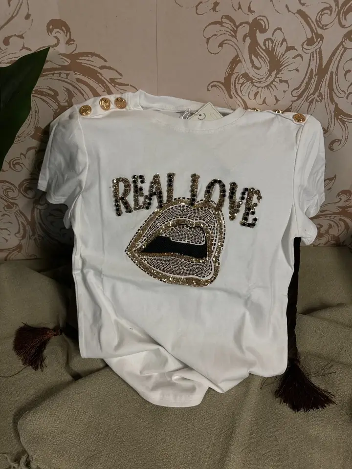 t-shirt bianca con strass