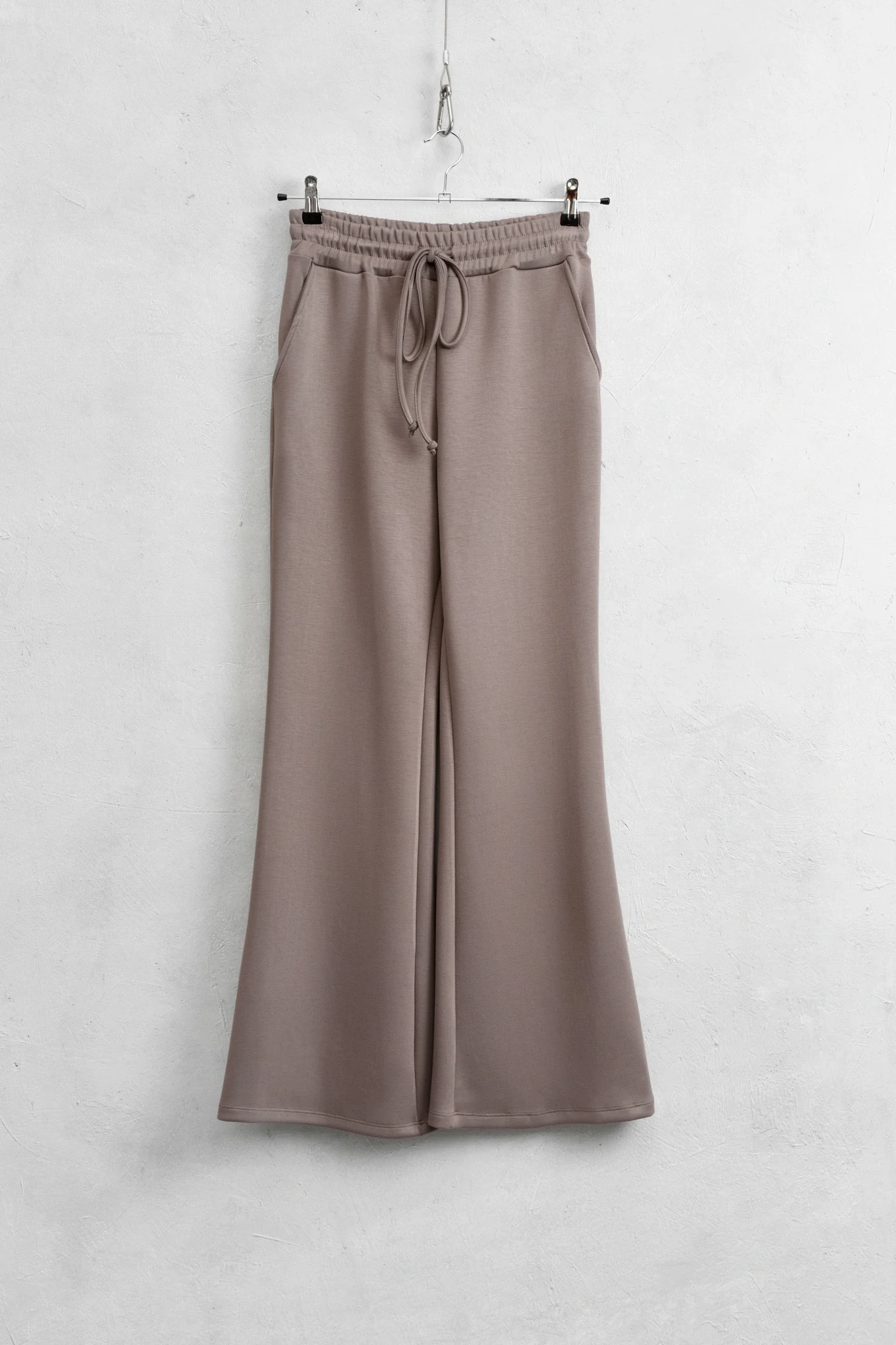 Pantalone jogger larghi