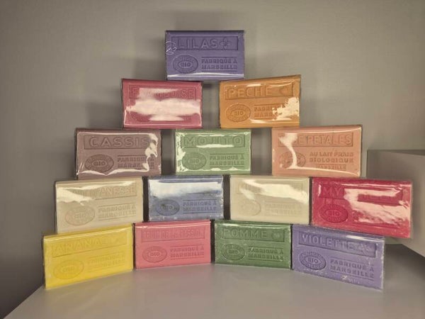 Vaste zeep met organische olijfolie, verschillende geuren