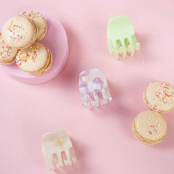 Clips - Manou