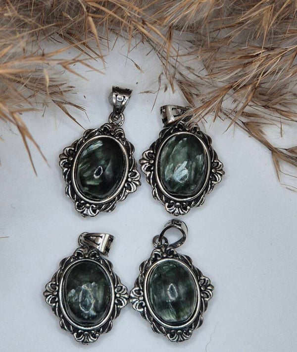 Grüner Mika Kettenanhänger (KEIN Silber)