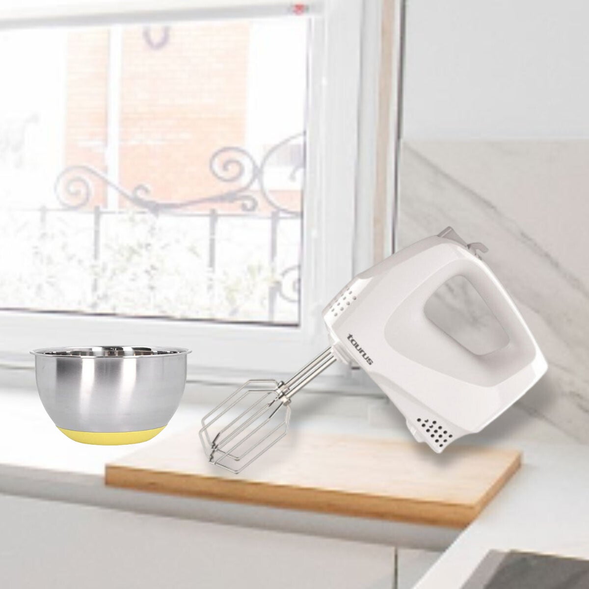 BATIDORA 100W TAURUS NEW MIXO