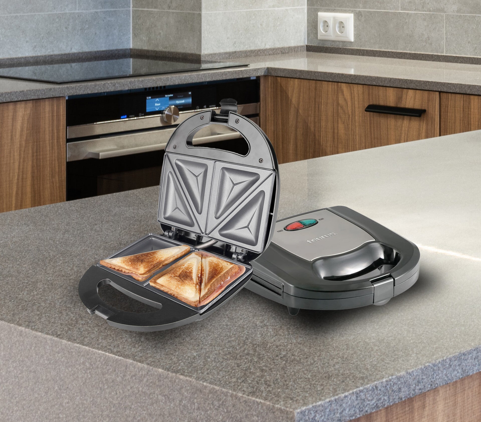 SANDWICHERA 2 SANDWICHES PLACAS ANTIADHERENTES PLATA TAURUS